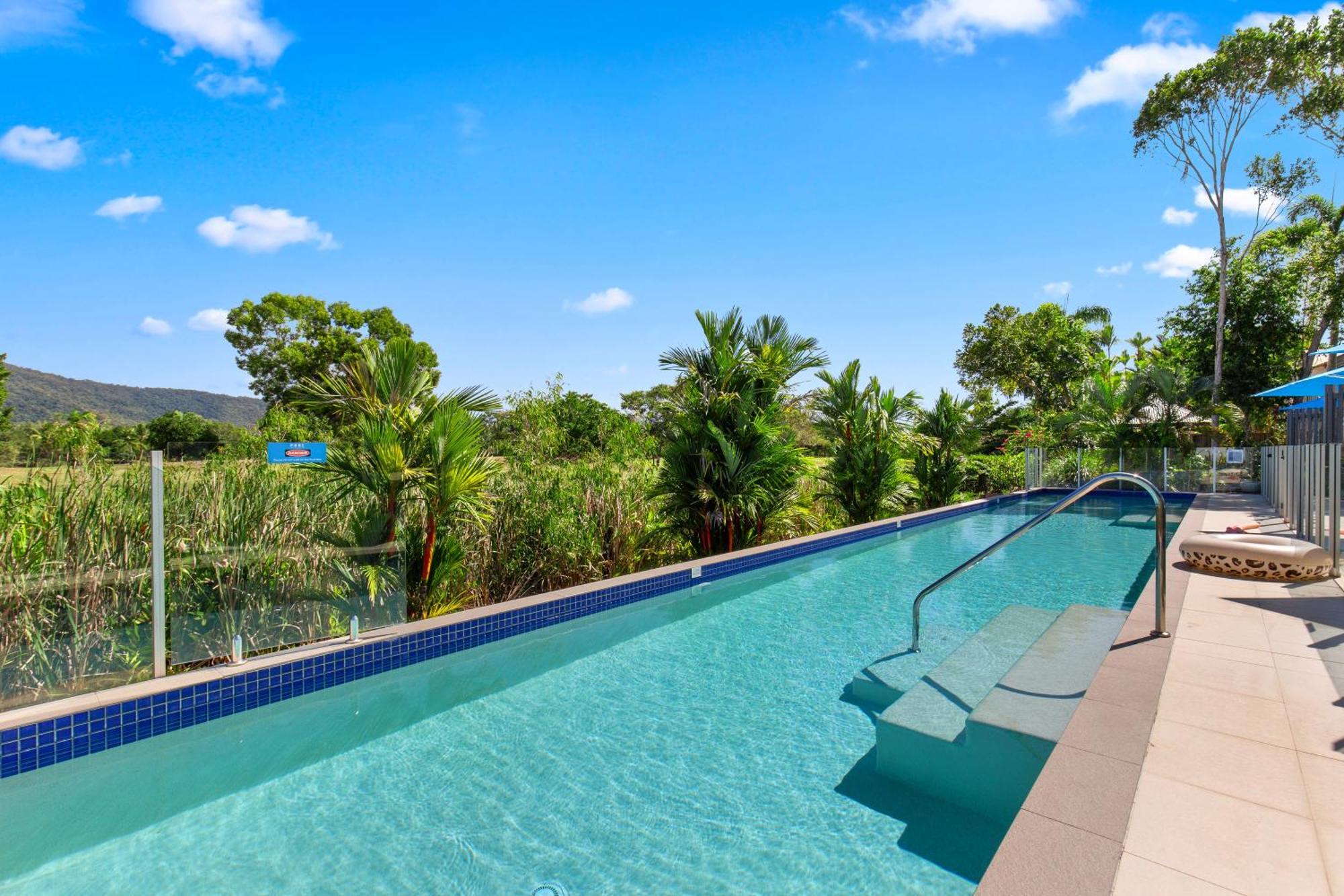 Pool Resort Port Douglas Exterior foto
